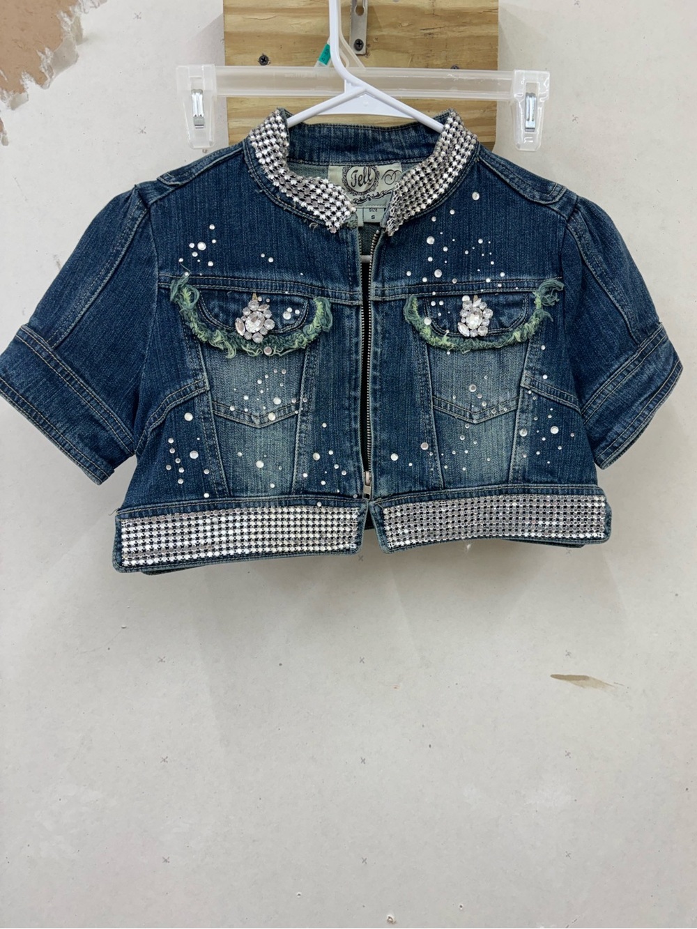 Tell embellished crop denim full zip jacket size small